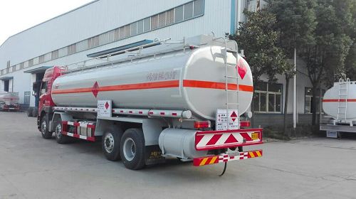 hblsqc.com青島悍V前四后六油罐車 hblsqc.com青島悍V前四后六油罐車